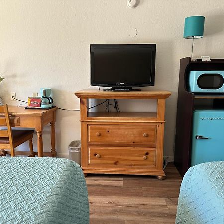 فريدريكسبيرغ Sunset Inn And Suites المظهر الخارجي الصورة