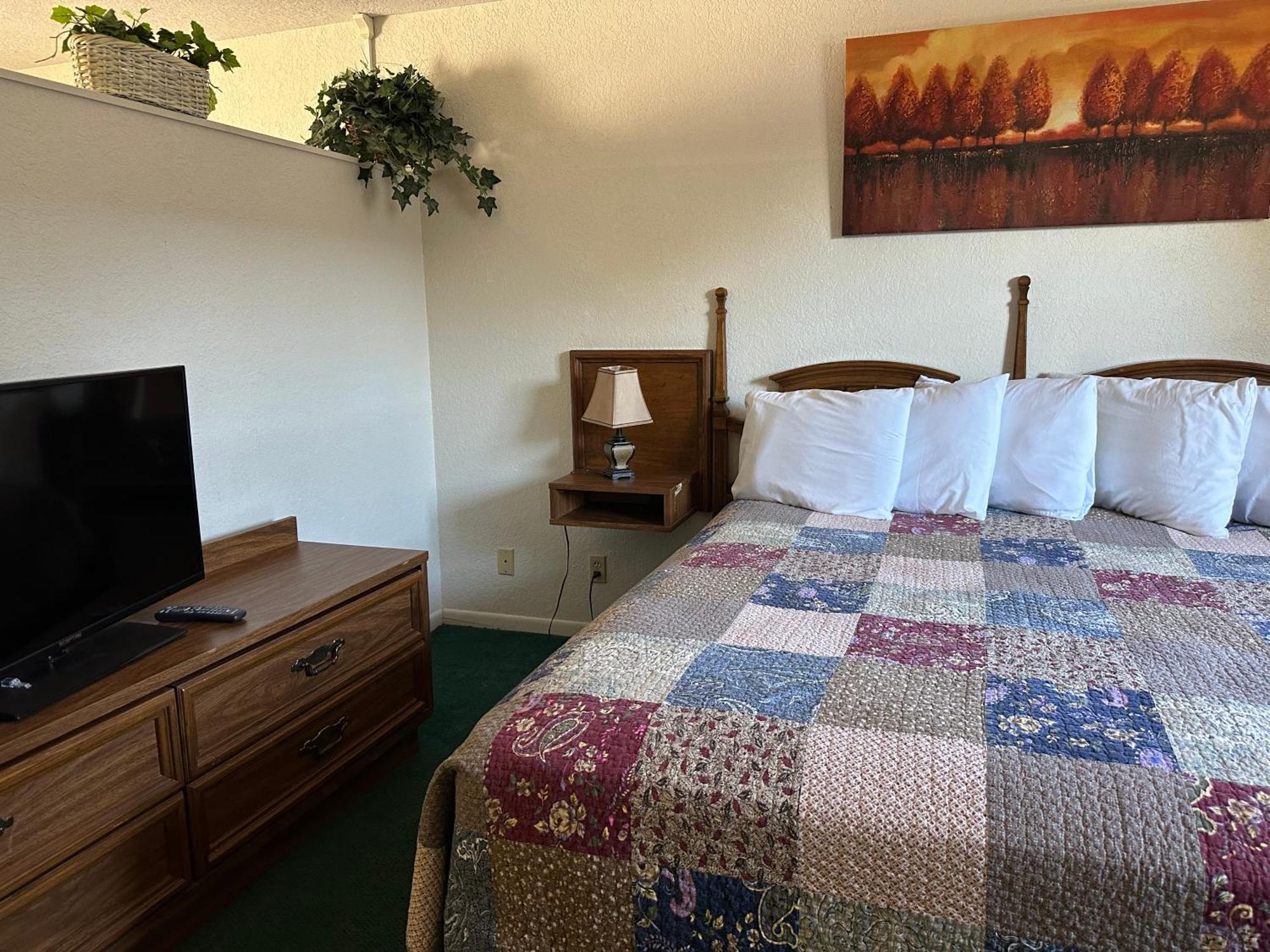 فريدريكسبيرغ Sunset Inn And Suites المظهر الخارجي الصورة
