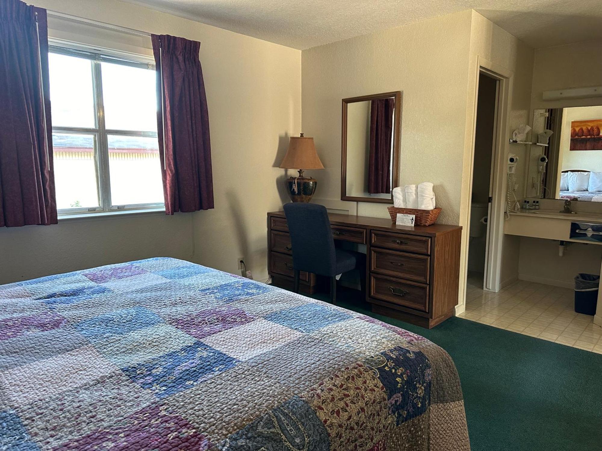 فريدريكسبيرغ Sunset Inn And Suites المظهر الخارجي الصورة