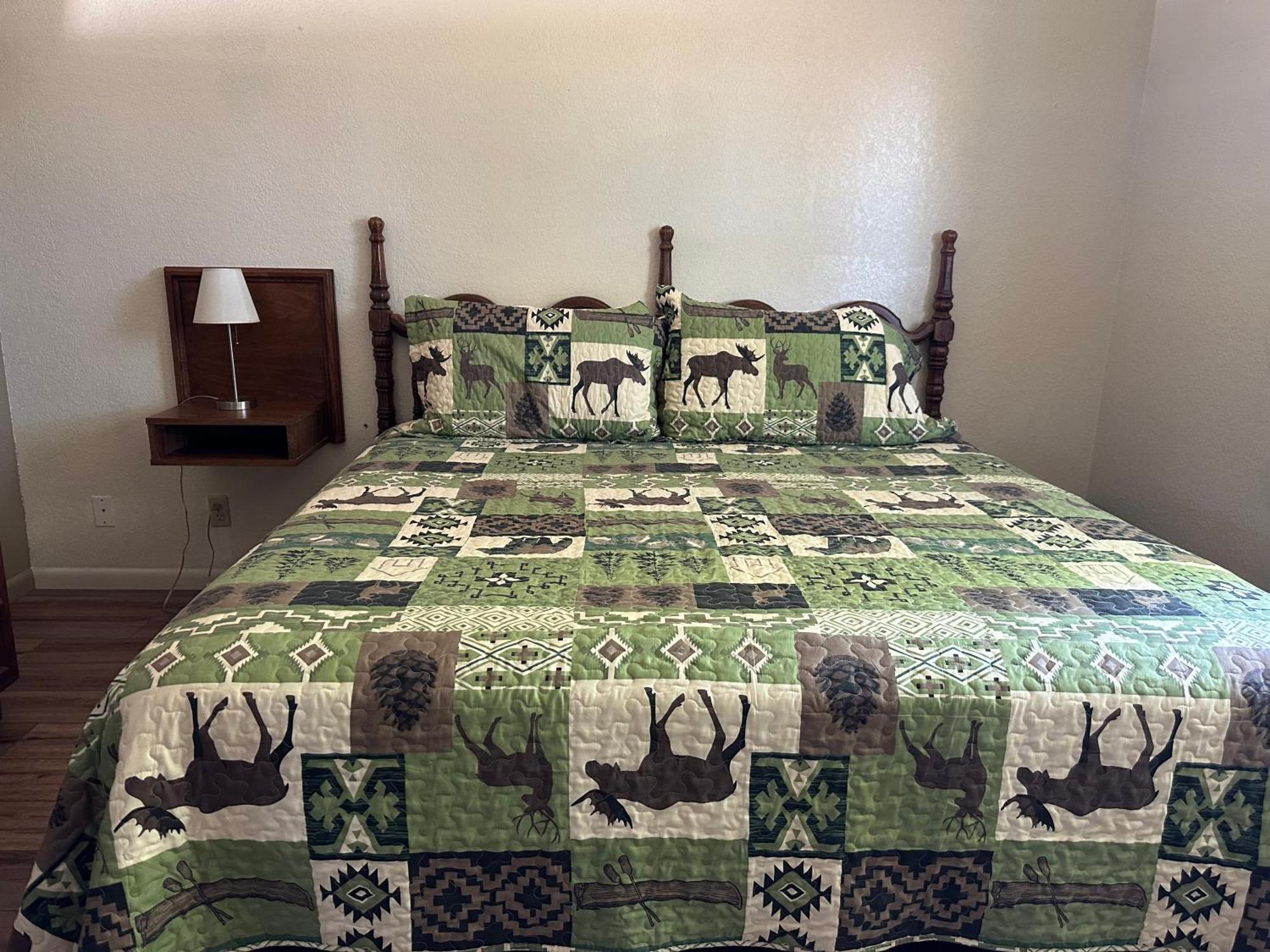 فريدريكسبيرغ Sunset Inn And Suites المظهر الخارجي الصورة