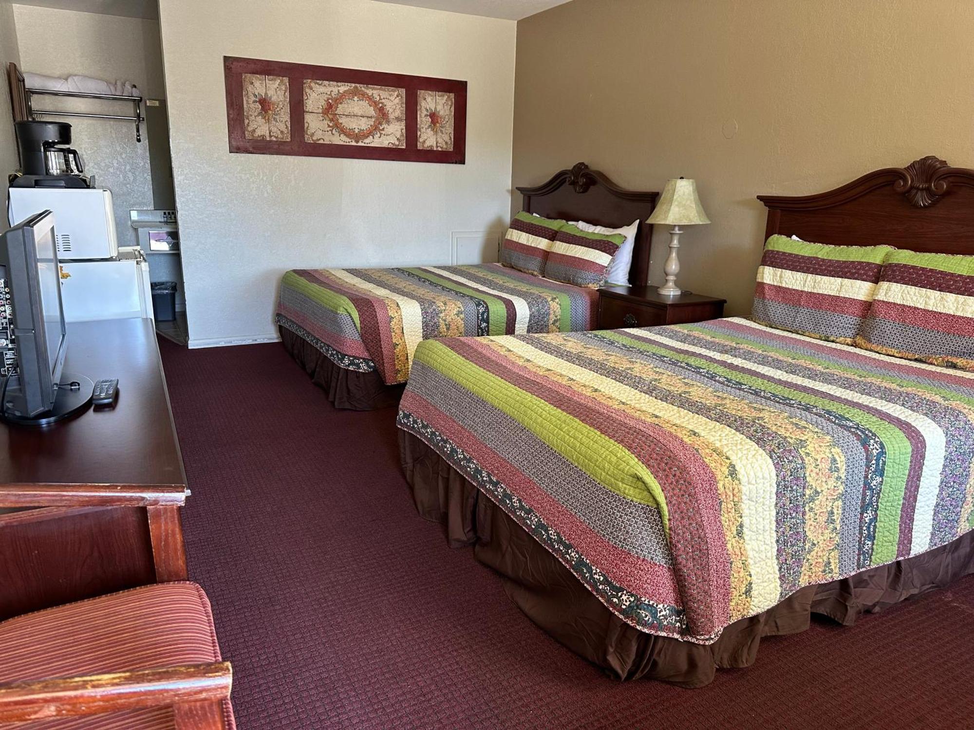 فريدريكسبيرغ Sunset Inn And Suites المظهر الخارجي الصورة