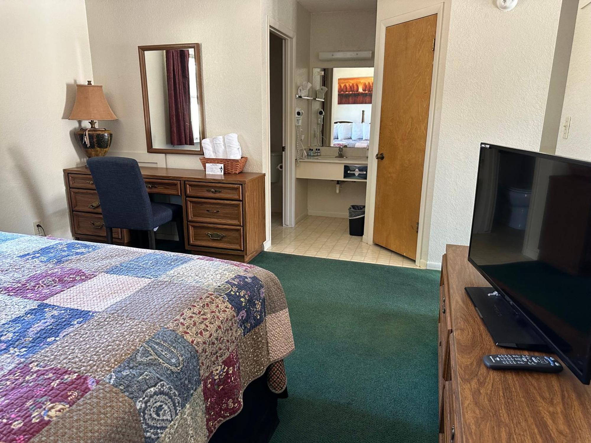 فريدريكسبيرغ Sunset Inn And Suites المظهر الخارجي الصورة