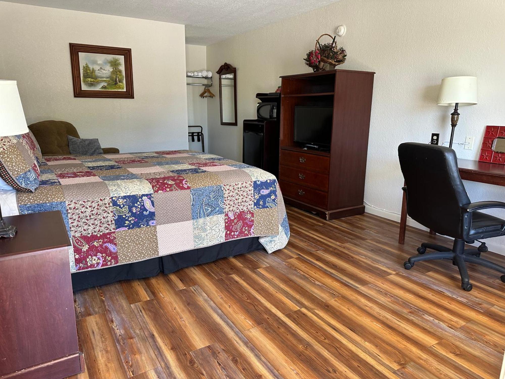 فريدريكسبيرغ Sunset Inn And Suites المظهر الخارجي الصورة